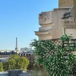 Eiffel Tower View Arc Triomphe Champs Elysees Area *