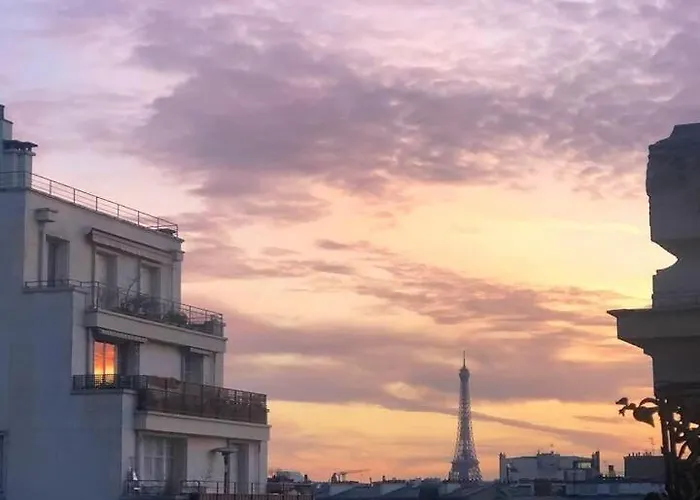 Eiffel Tower View Arc Triomphe Champs Elysees Area *