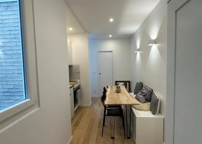 Eiffel Tower View Arc Triomphe Champs Elysees Area Appartement *