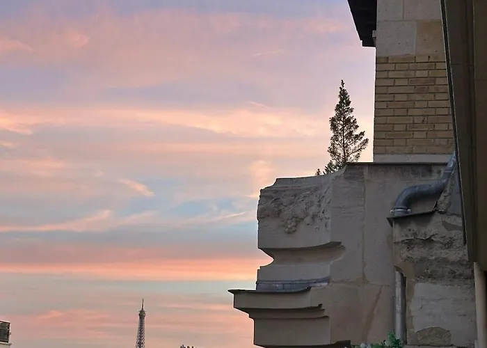 Appartement Eiffel Tower View Arc Triomphe Champs Elysees Area Parijs
