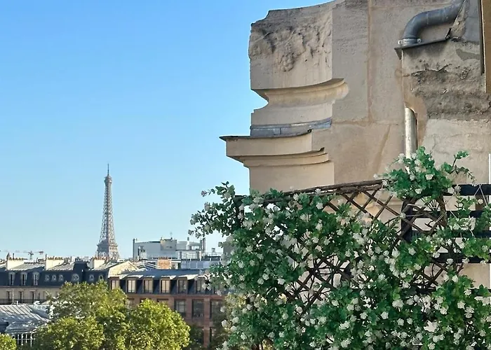 Eiffel Tower View Arc Triomphe Champs Elysees Area *